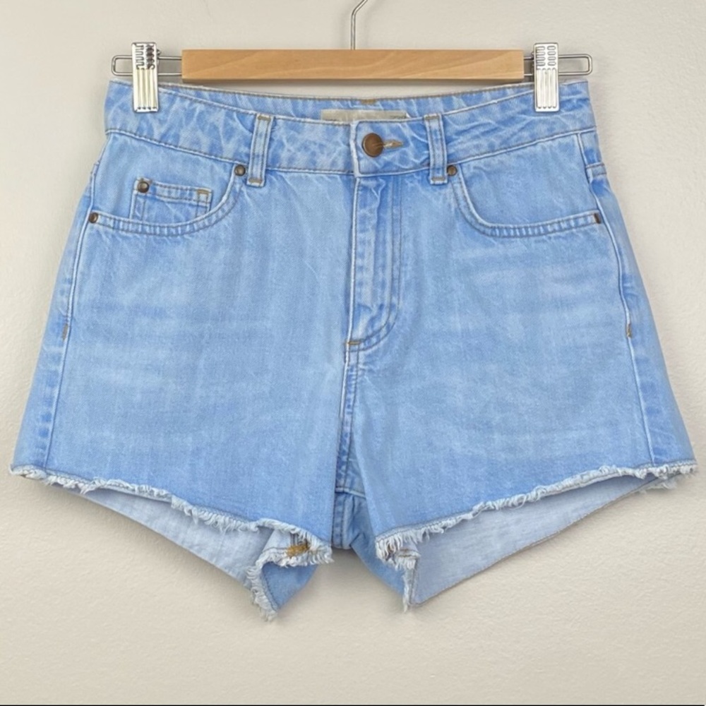 Topshop Moto High Rise Jean Shorts, Women’s Size 26, Light Blue